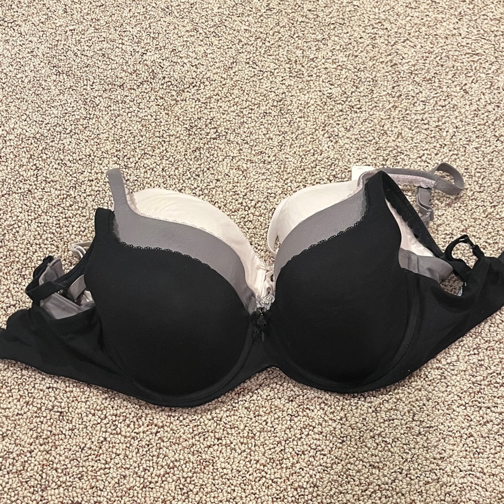 VS Black, Gray & Nude Women's Bra Set